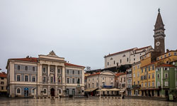 Tartini Square in Piran with the Municipal Building and Clock Tower 20200201-Slovenia-88.jpg